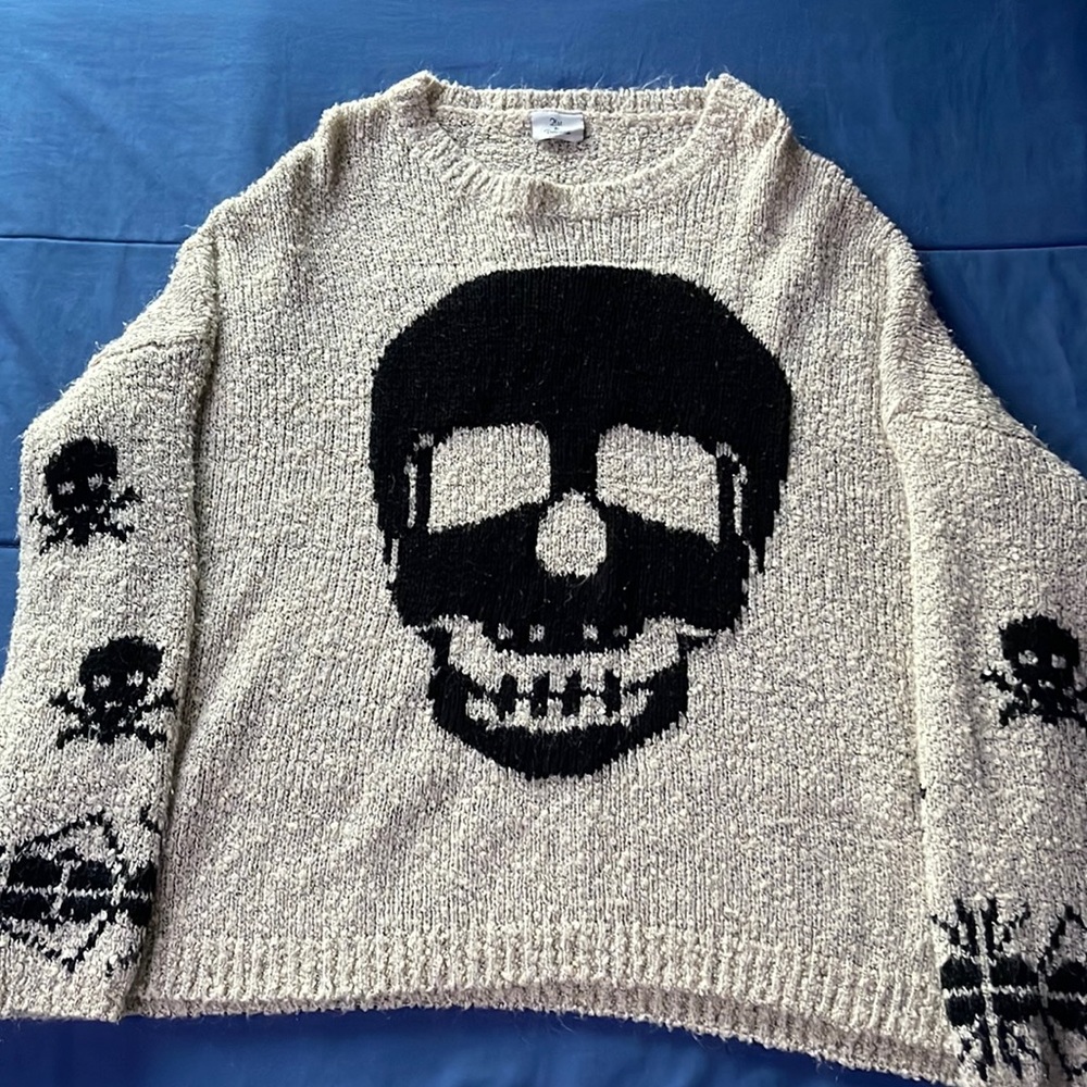 Skull oversized crew neck sweater